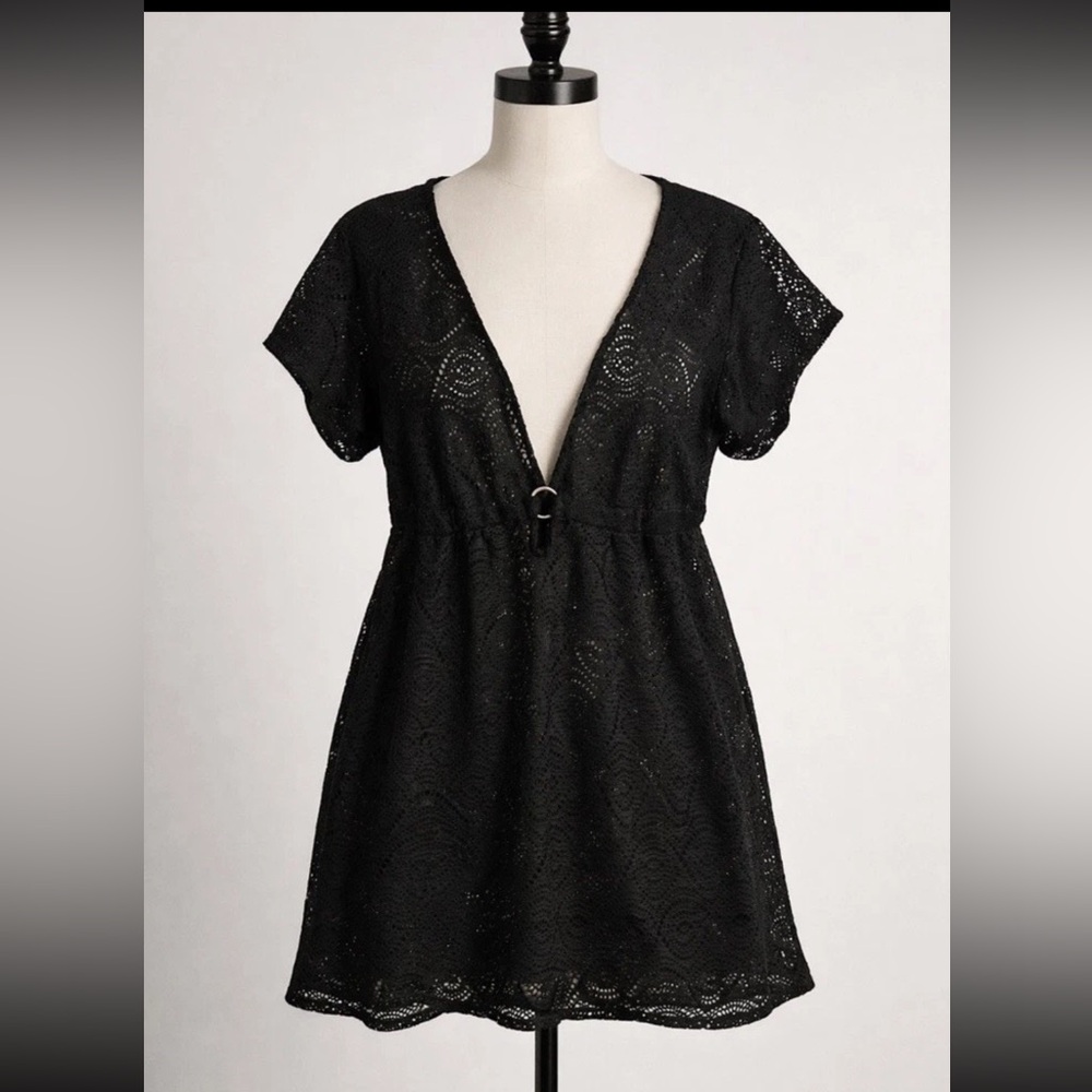 Catalina Woman's Black Mesh Eyelet Short Sleeve Swimsuit Beach Cover Up